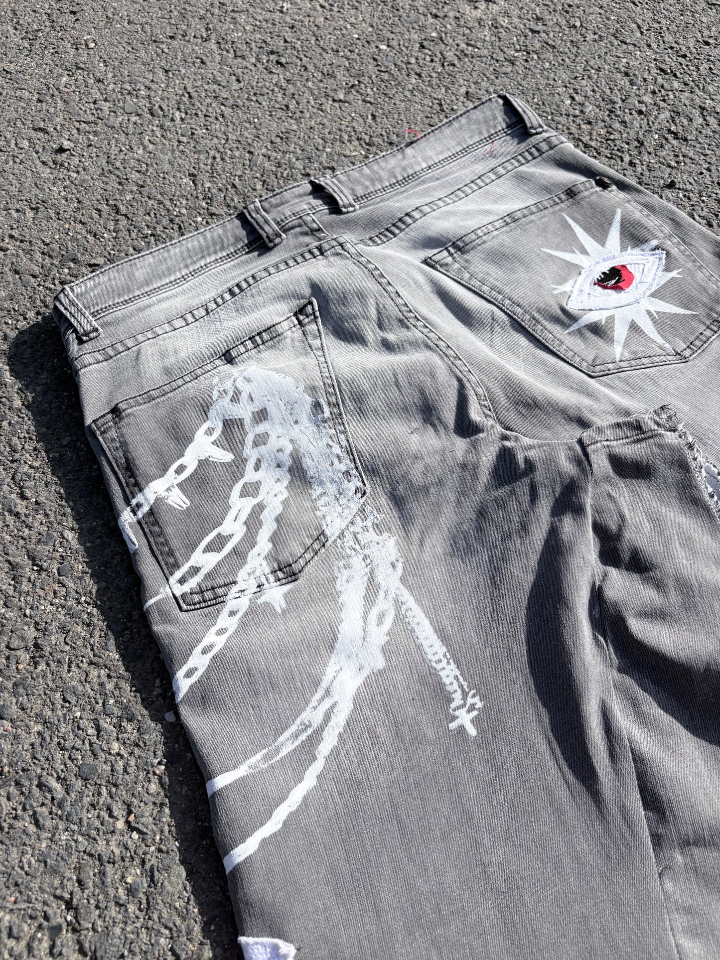 EY¢ Chain Jorts – GRAY