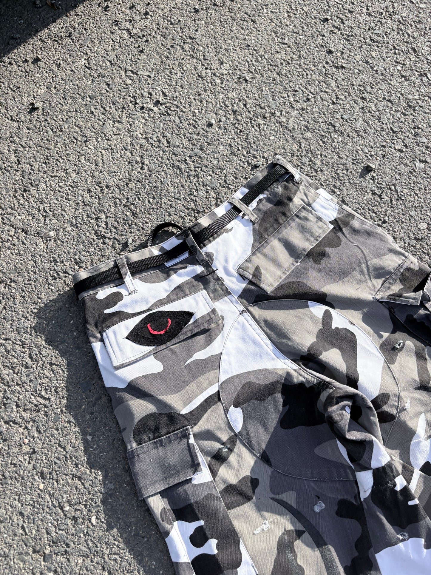 EY¢ Jorts – WHITE CAMO TRIBAL