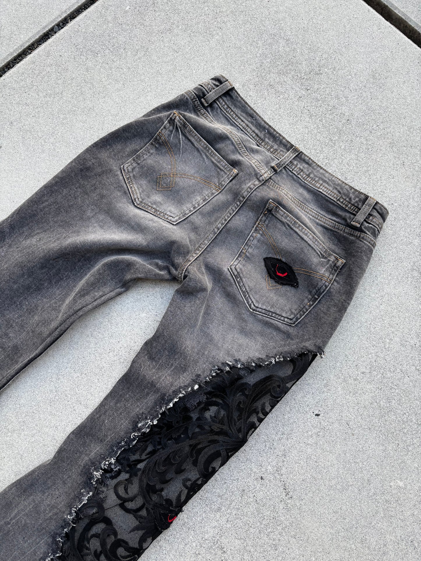 EY¢ Lace Jeans – GRAY