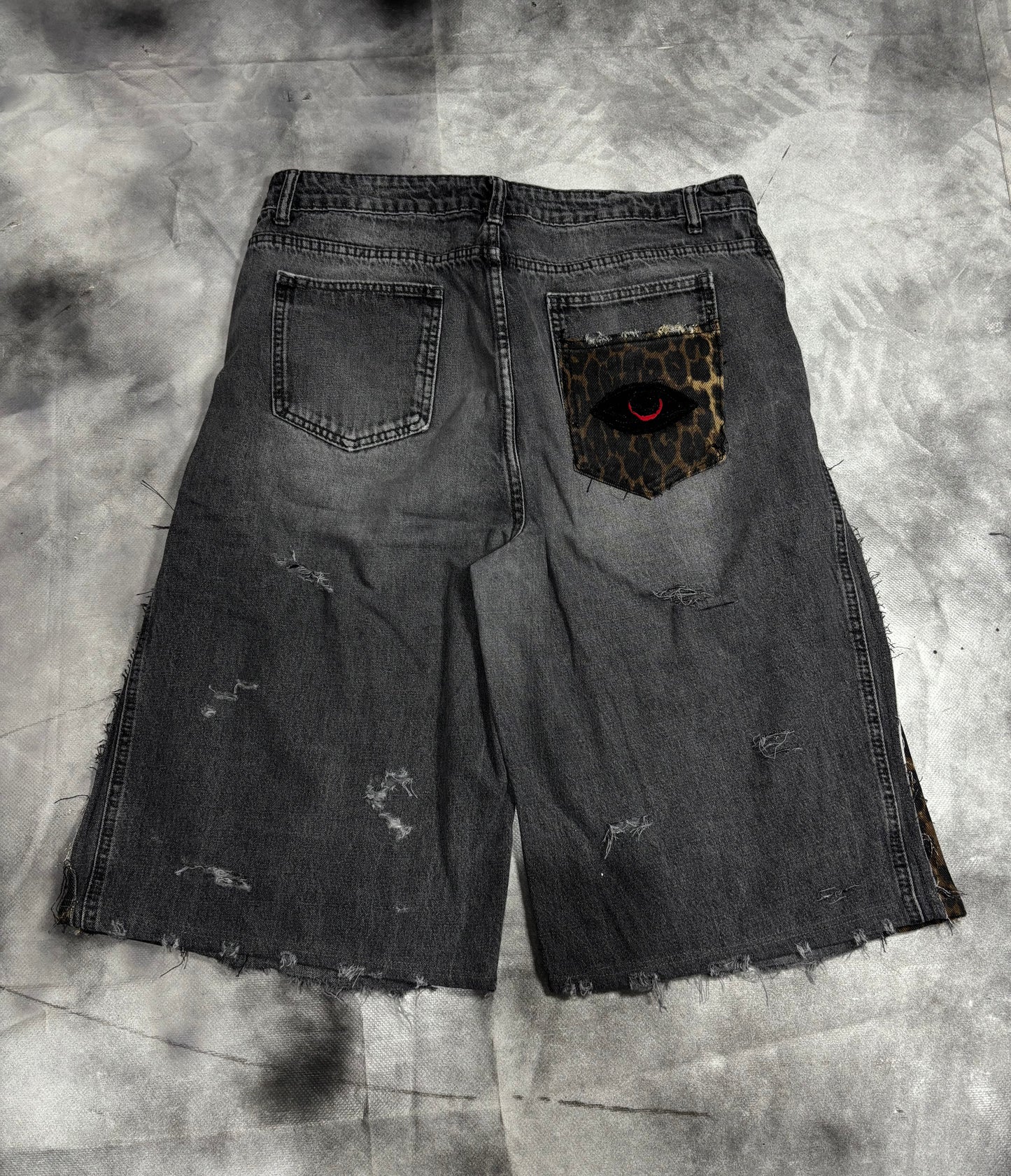 Jorts – FLARED LEOPARD