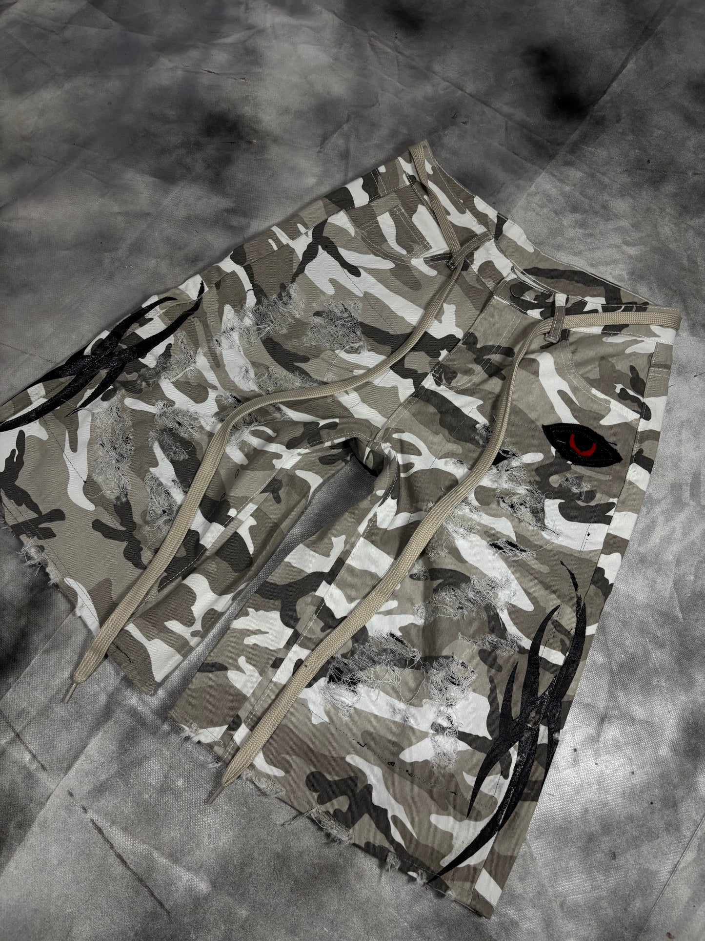 Jorts – WHITE CAMO TRIBAL