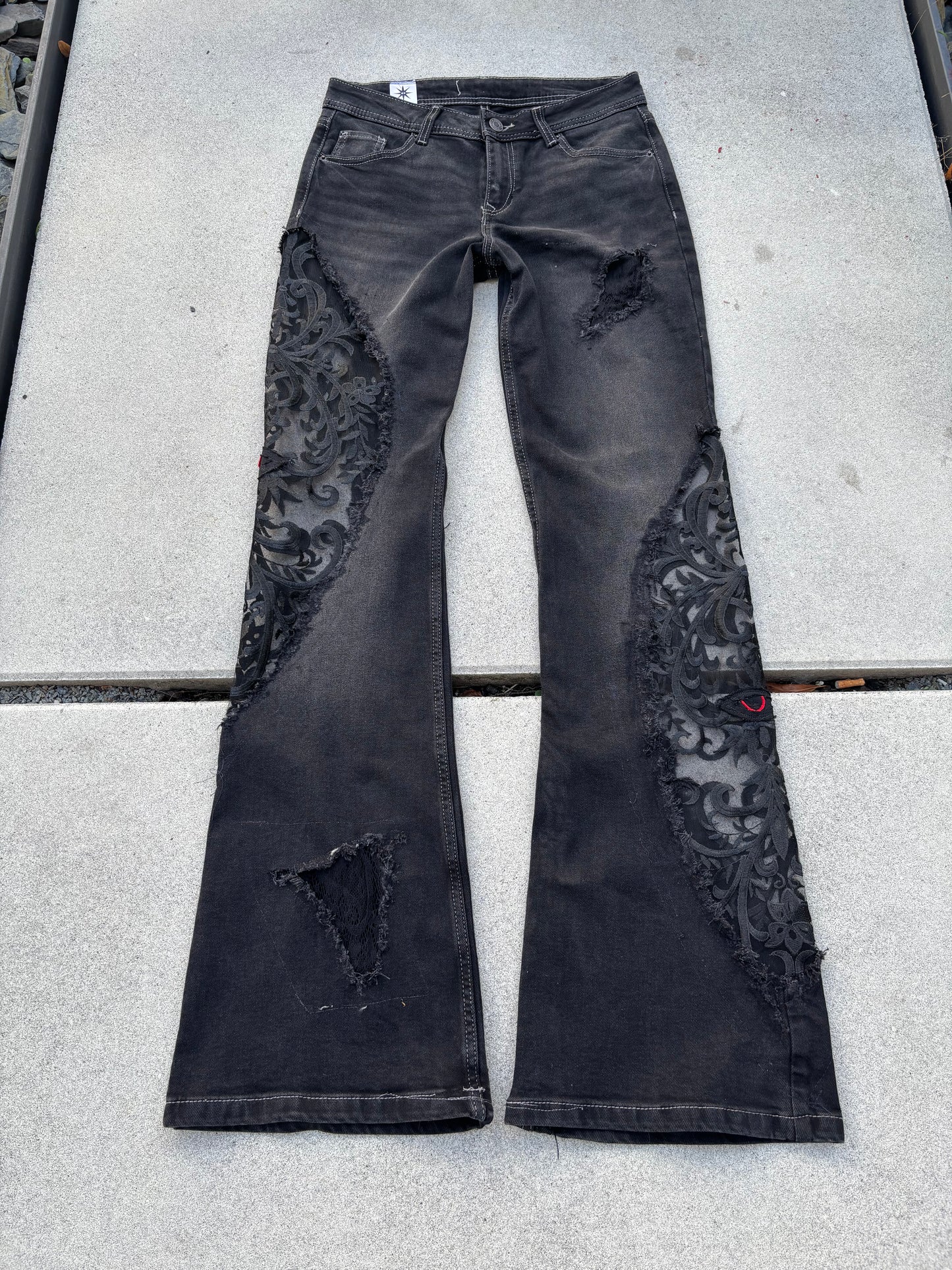 EY¢ Lace Jeans – BLACK