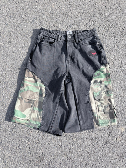EY¢ Jorts – SPLIT CAMO