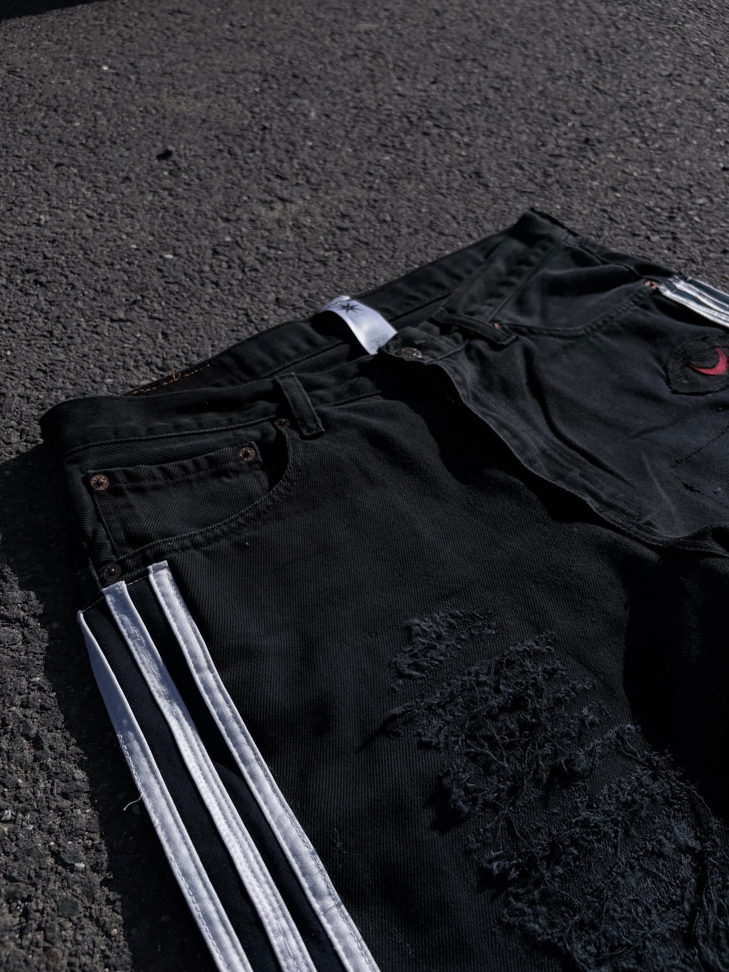 EY¢ Jorts – STRIPE