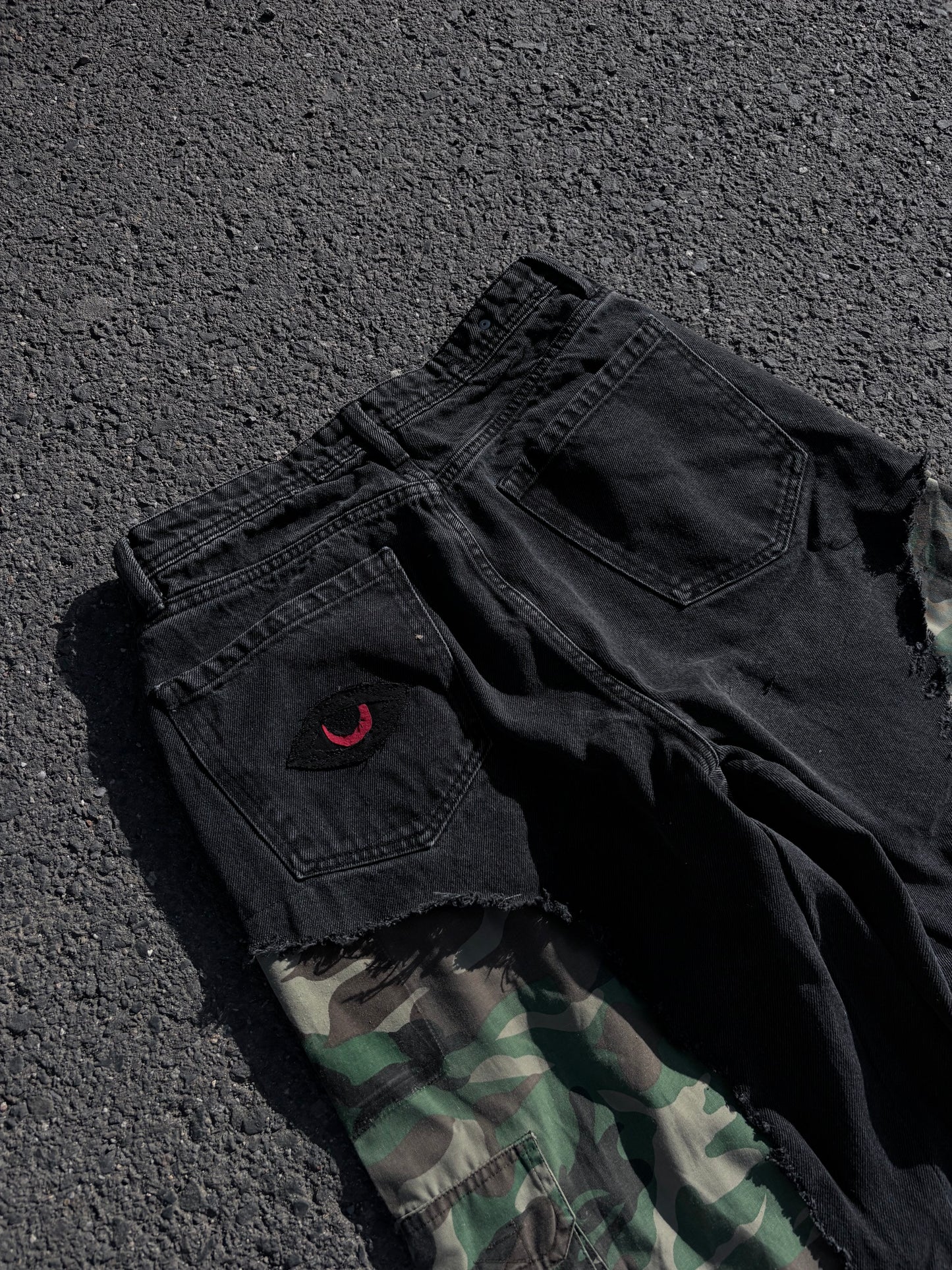 EY¢ Jorts – SPLIT CAMO