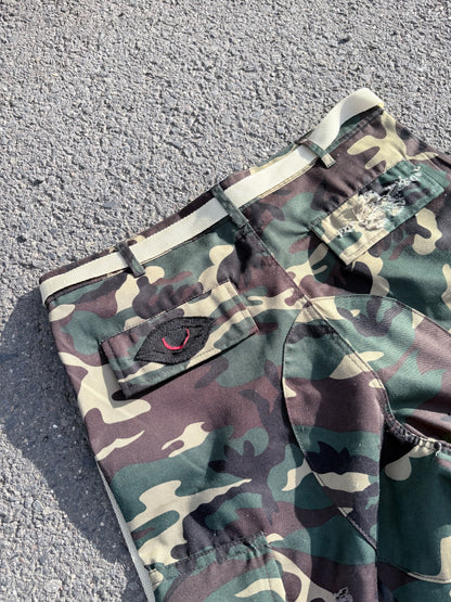 EY¢ Jorts – TRIBAL CAMO