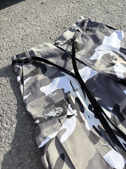 EY¢ Jorts – WHITE CAMO TRIBAL