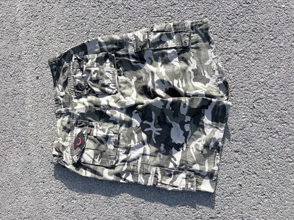 EY¢ Jorts – OLIVE CAMO