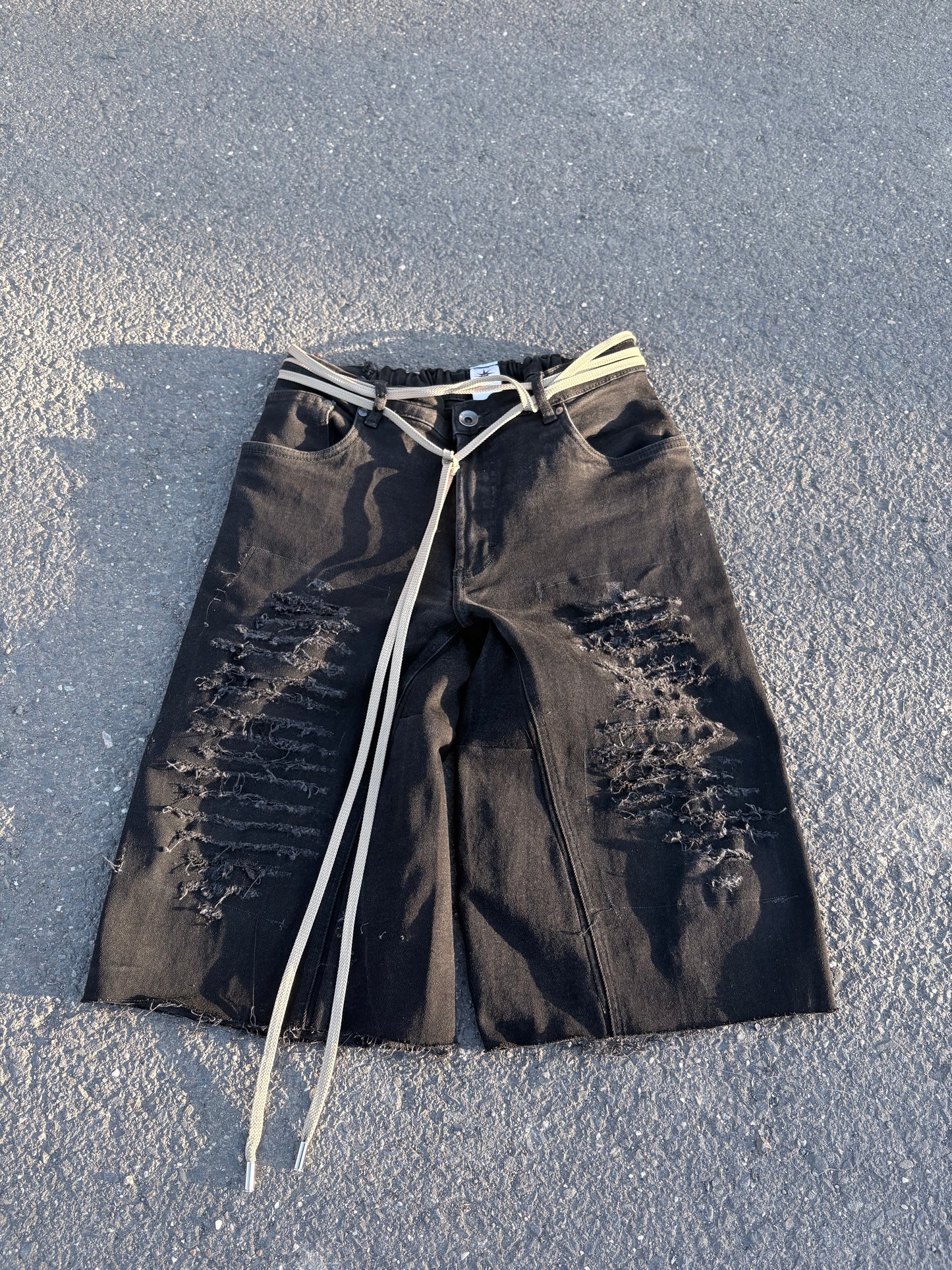 EY¢ Jorts – RICK