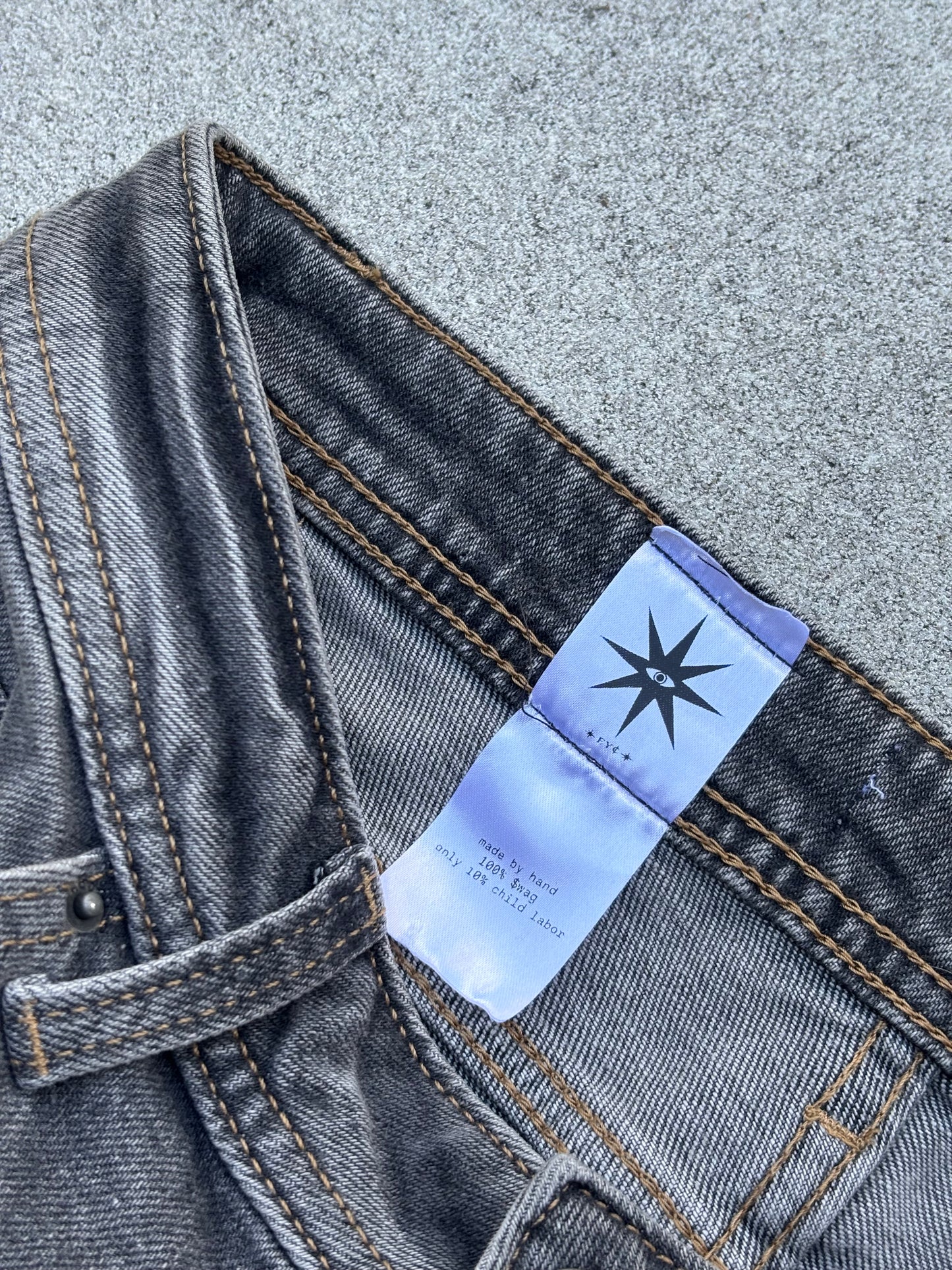 EY¢ Lace Jeans – GRAY