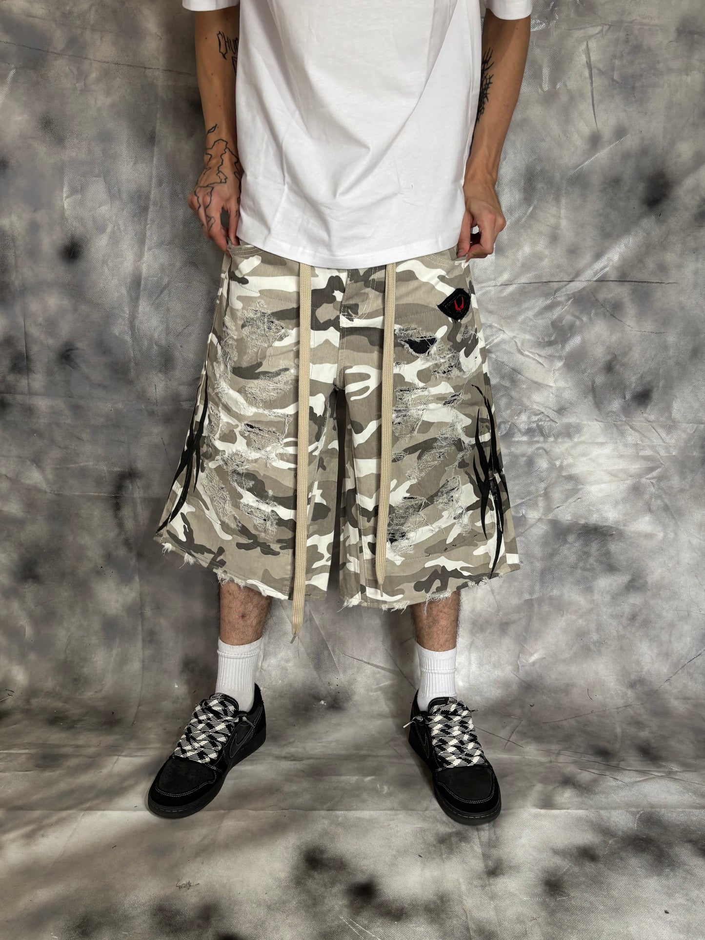 Jorts – WHITE CAMO TRIBAL