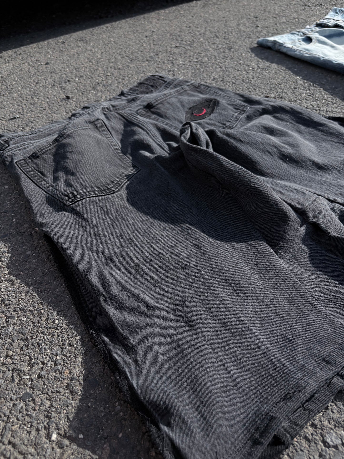 EY¢ Eyes Jorts – GRAY