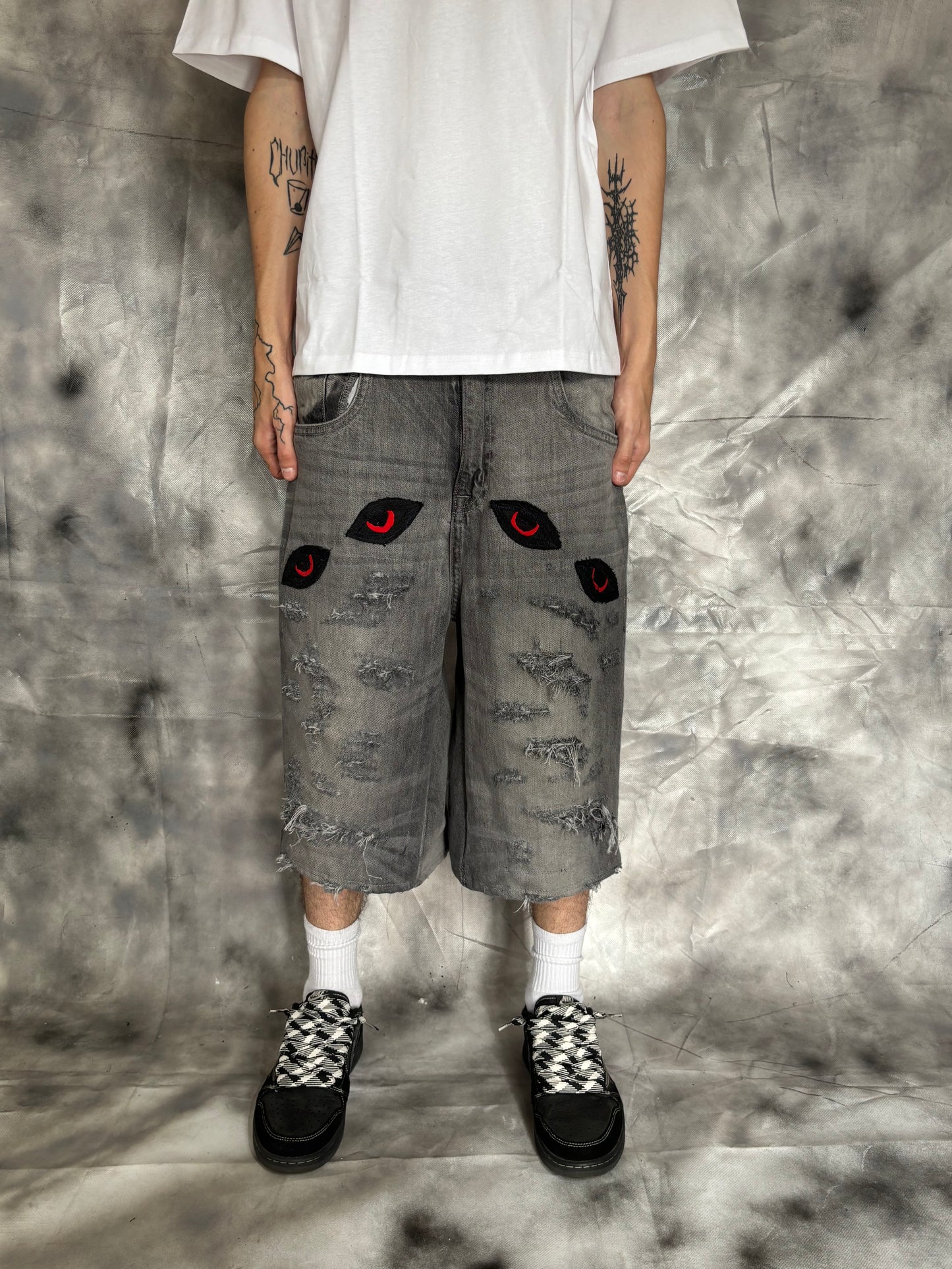 Jorts – EYES