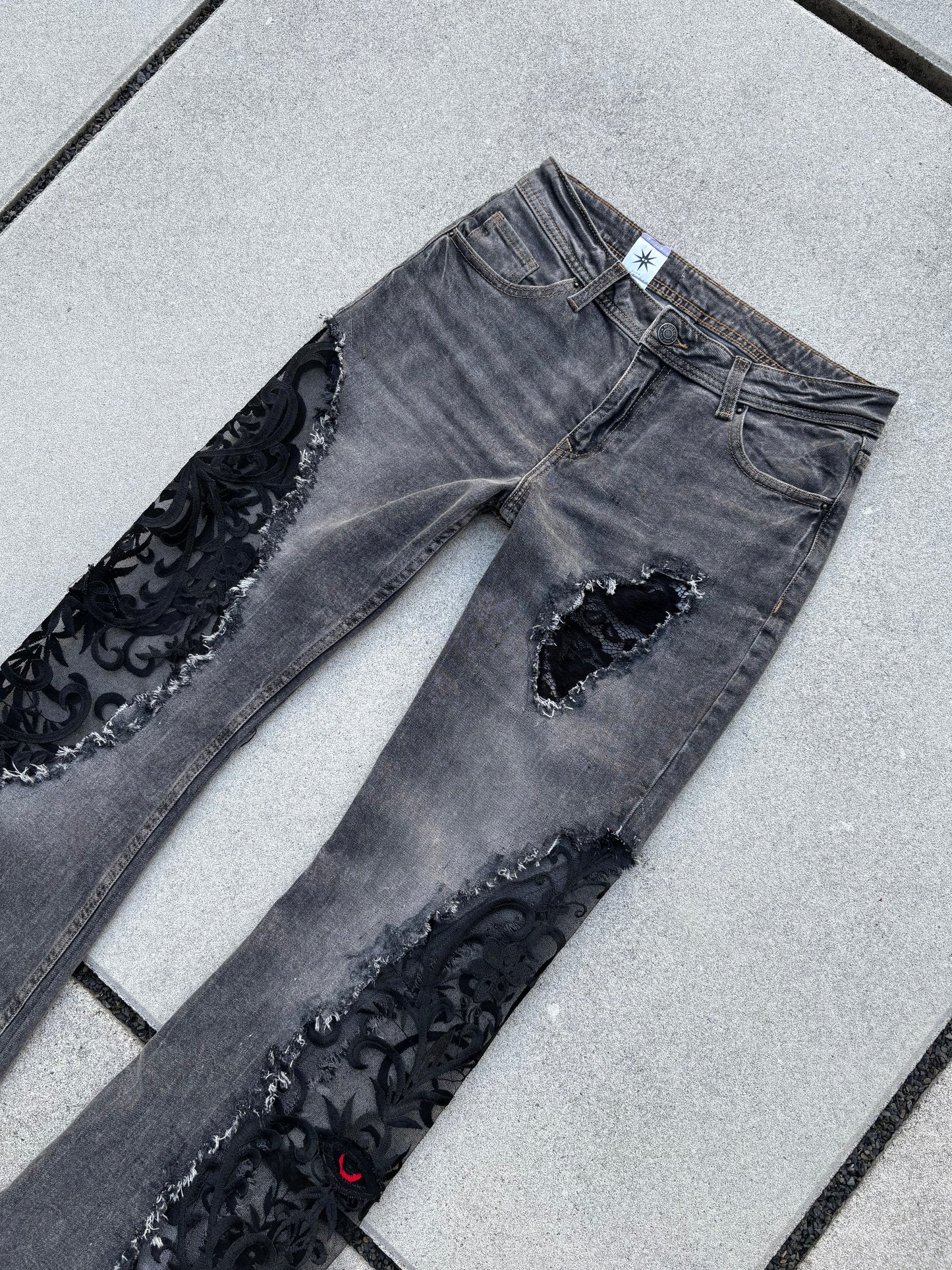 EY¢ Lace Jeans – GRAY