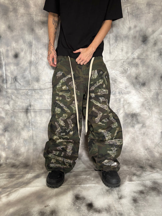 Disstresed Camo Jeans