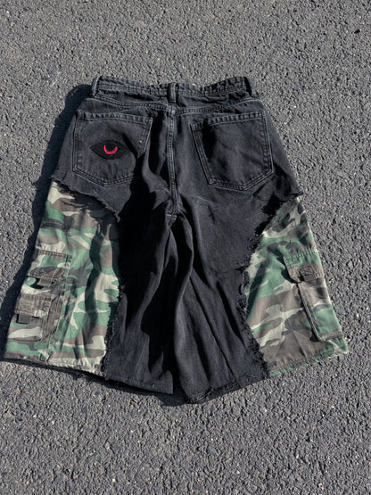 EY¢ Jorts – SPLIT CAMO