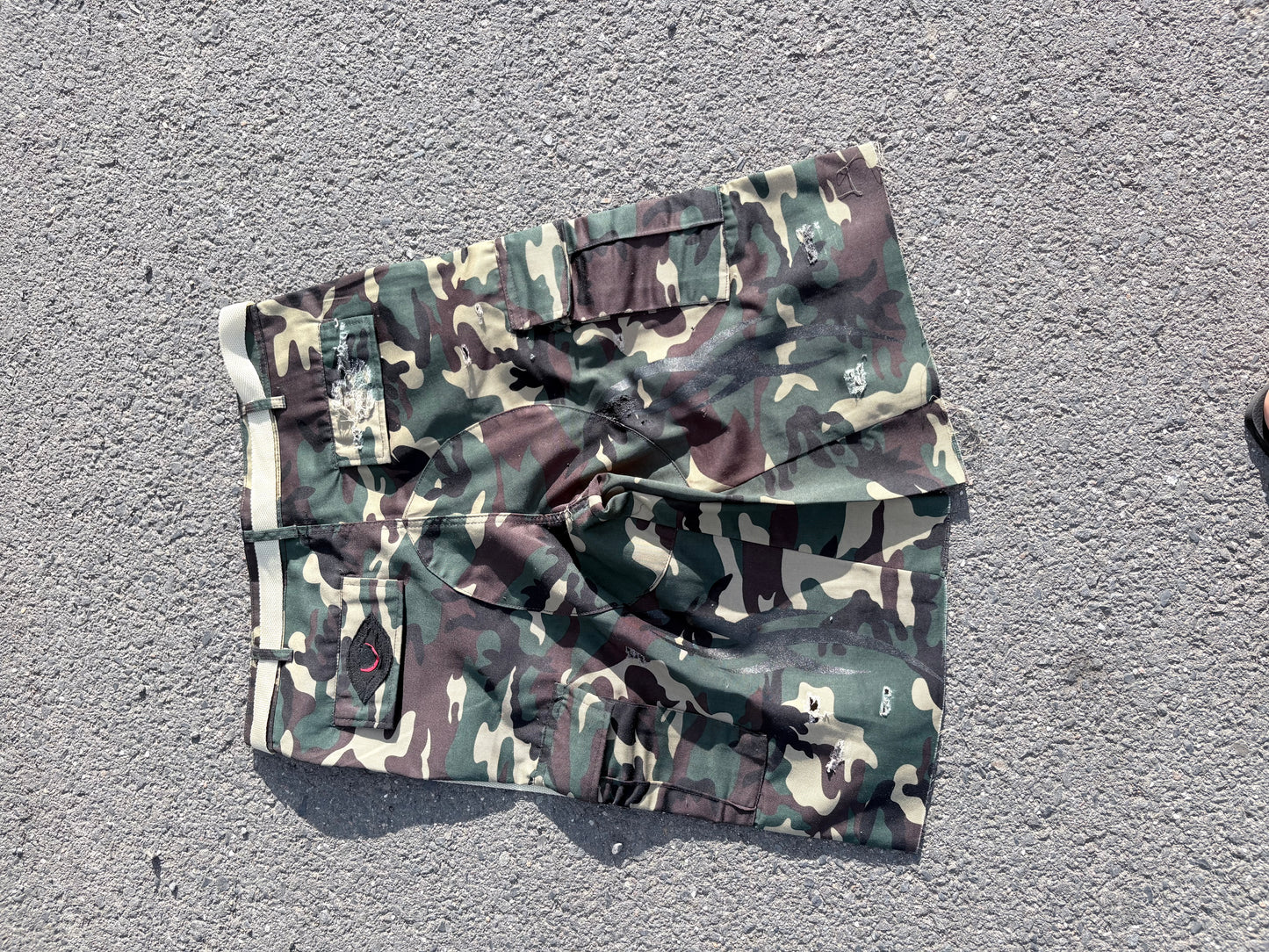 EY¢ Jorts – TRIBAL CAMO