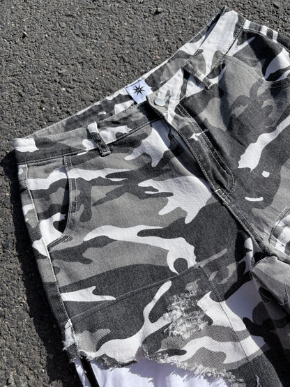 EY¢ Jorts – WHITE STRIPES CAMO