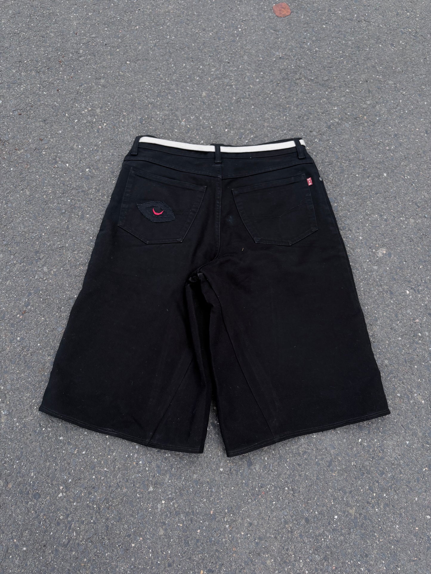 EY¢ Jorts – RICK