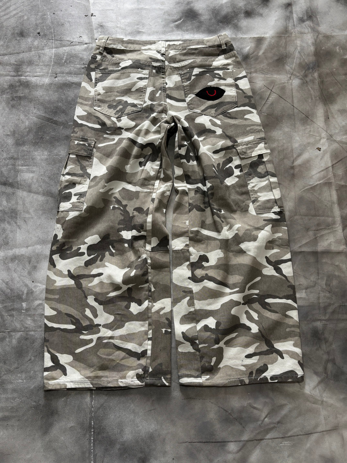Cargo Camo – WHITE