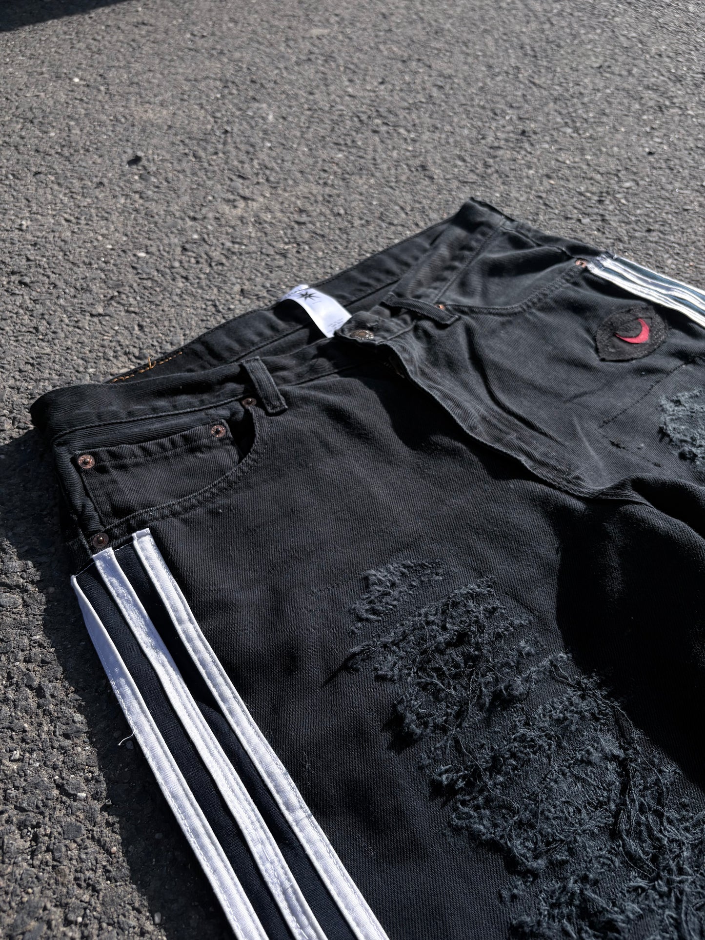 EY¢ Jorts – STRIPE