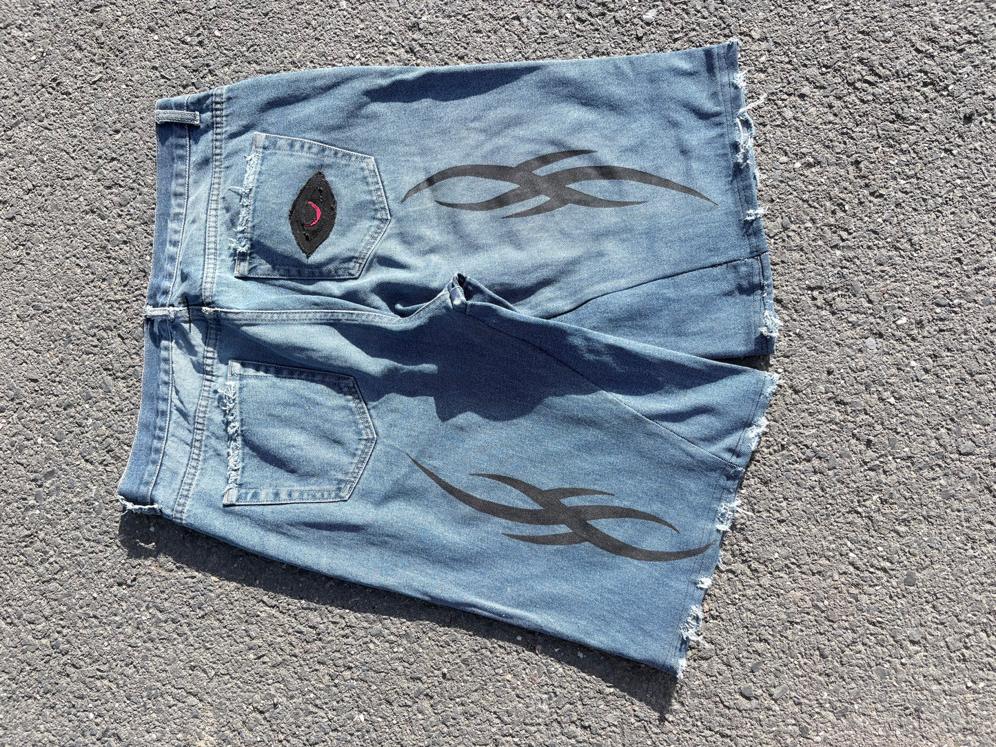 EY¢ Jorts – TRIBAL
