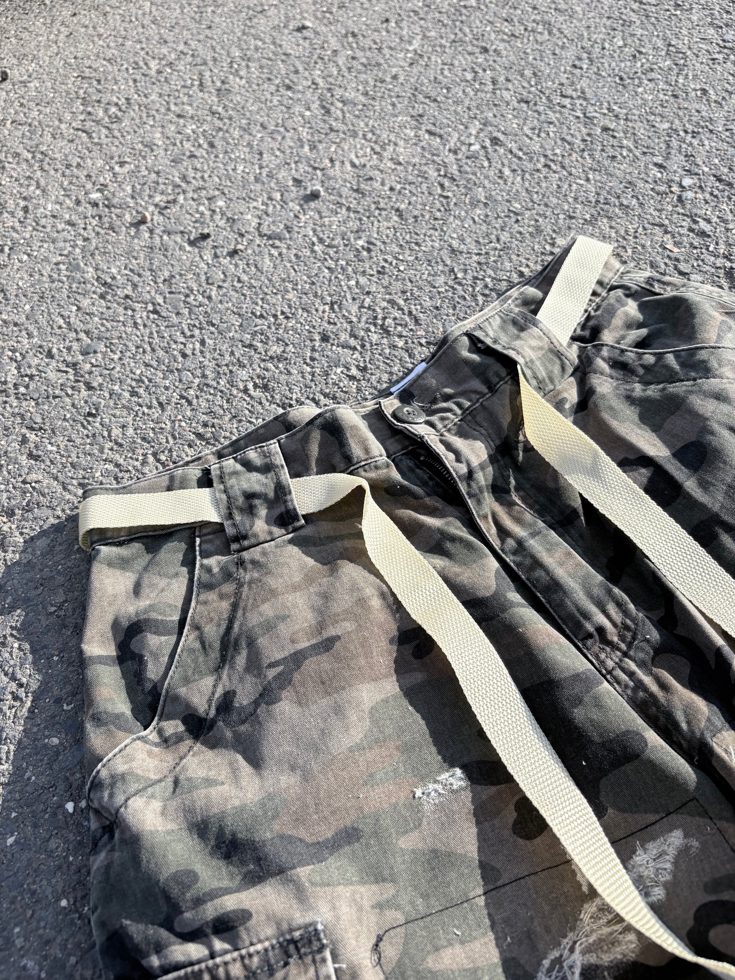EY¢ Jorts – MUDDY CAMO