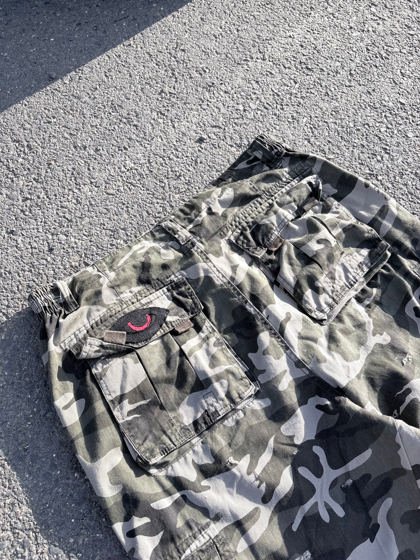 EY¢ Jorts – OLIVE CAMO