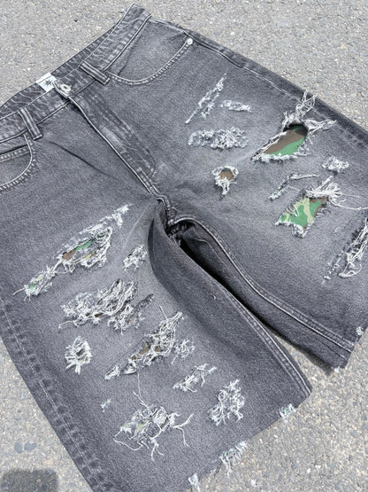 EY¢ Jorts – STEEL