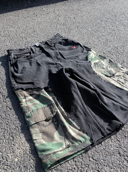EY¢ Jorts – SPLIT CAMO