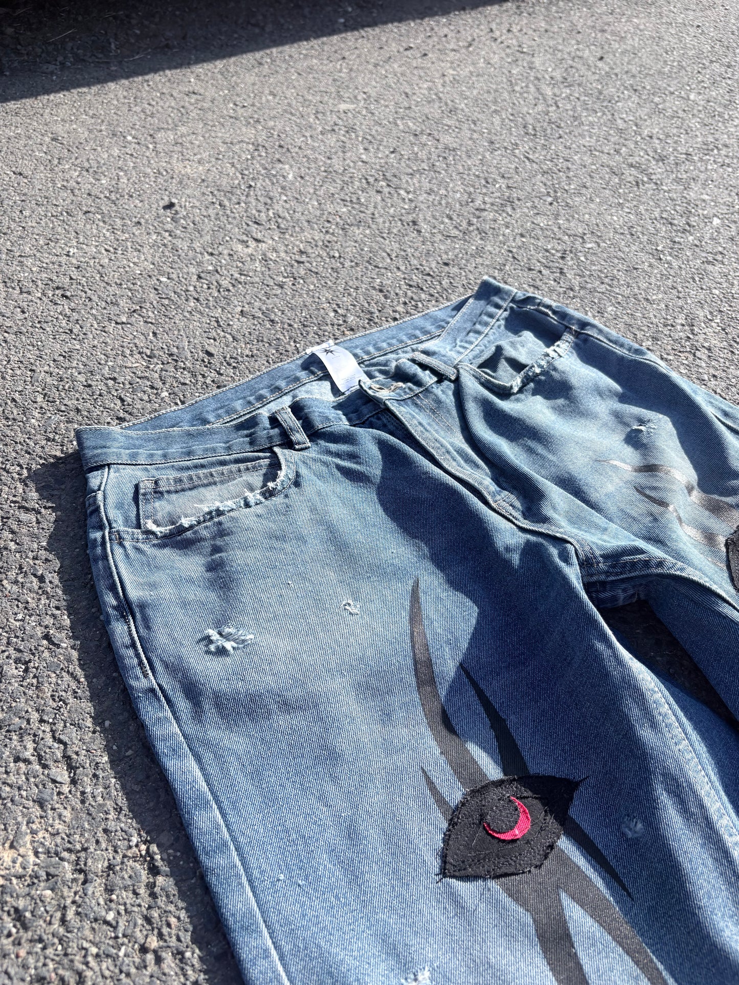 EY¢ Jorts – TRIBAL