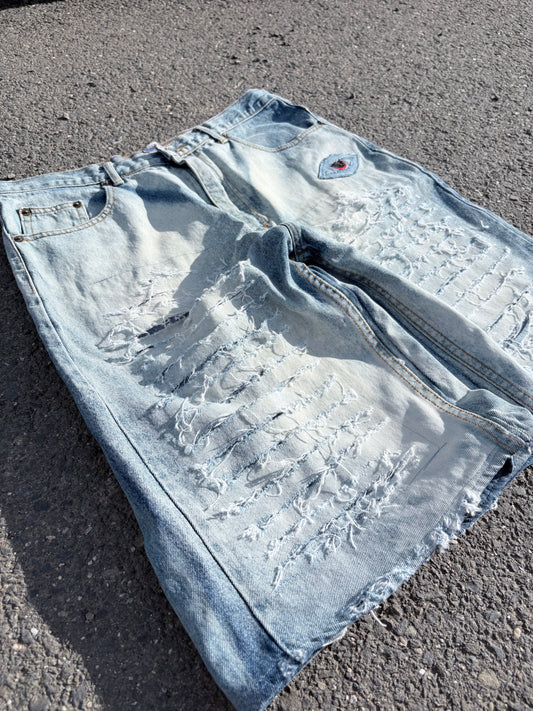 EY¢ Jorts – CRYSTAL