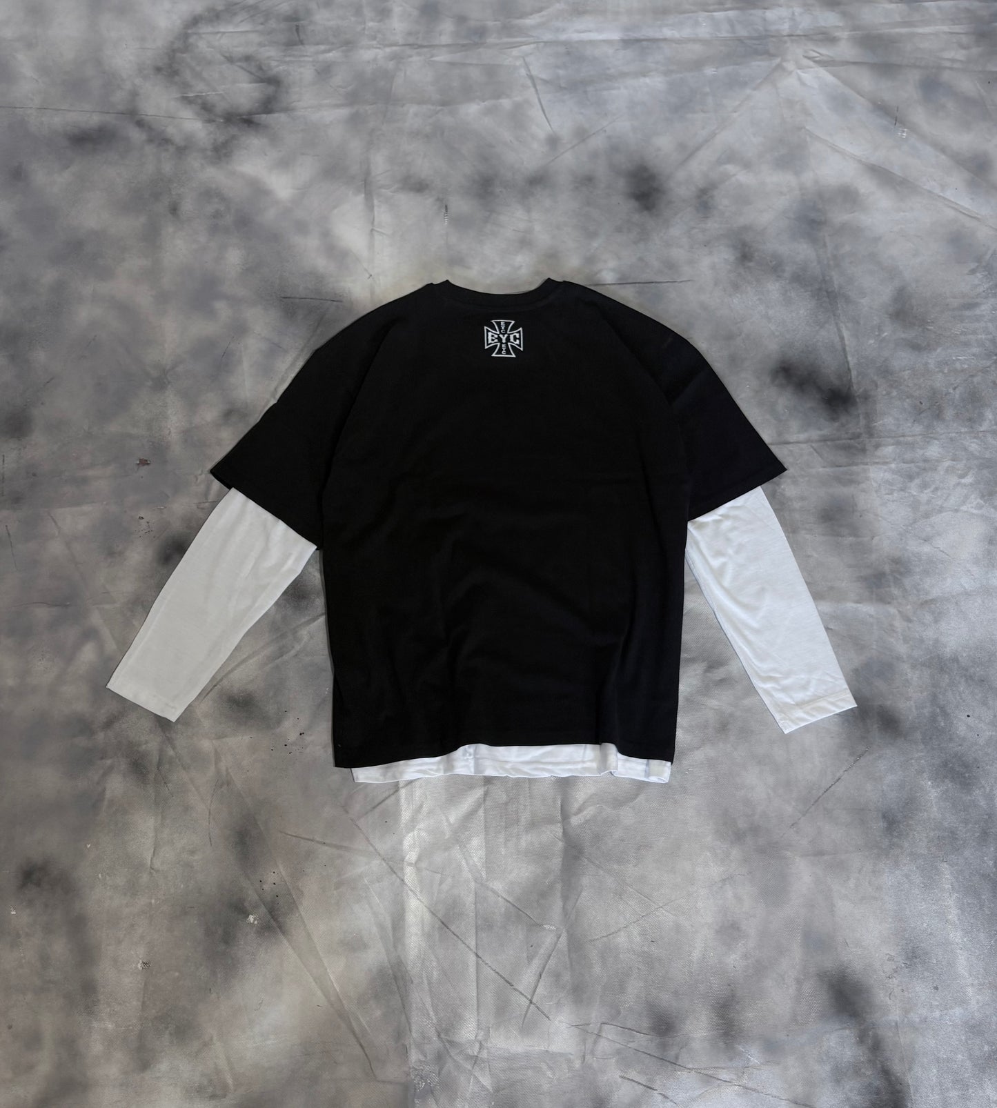 Eye Tee – CROSS LONGSLEEVE