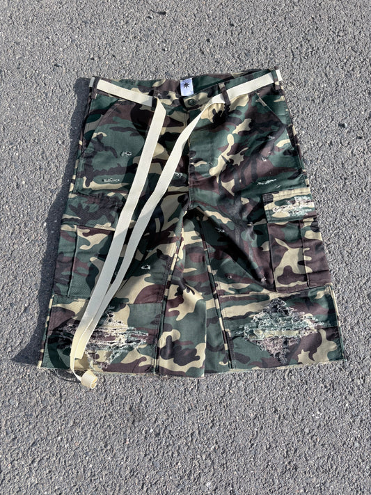 EY¢ Jorts – TRIBAL CAMO