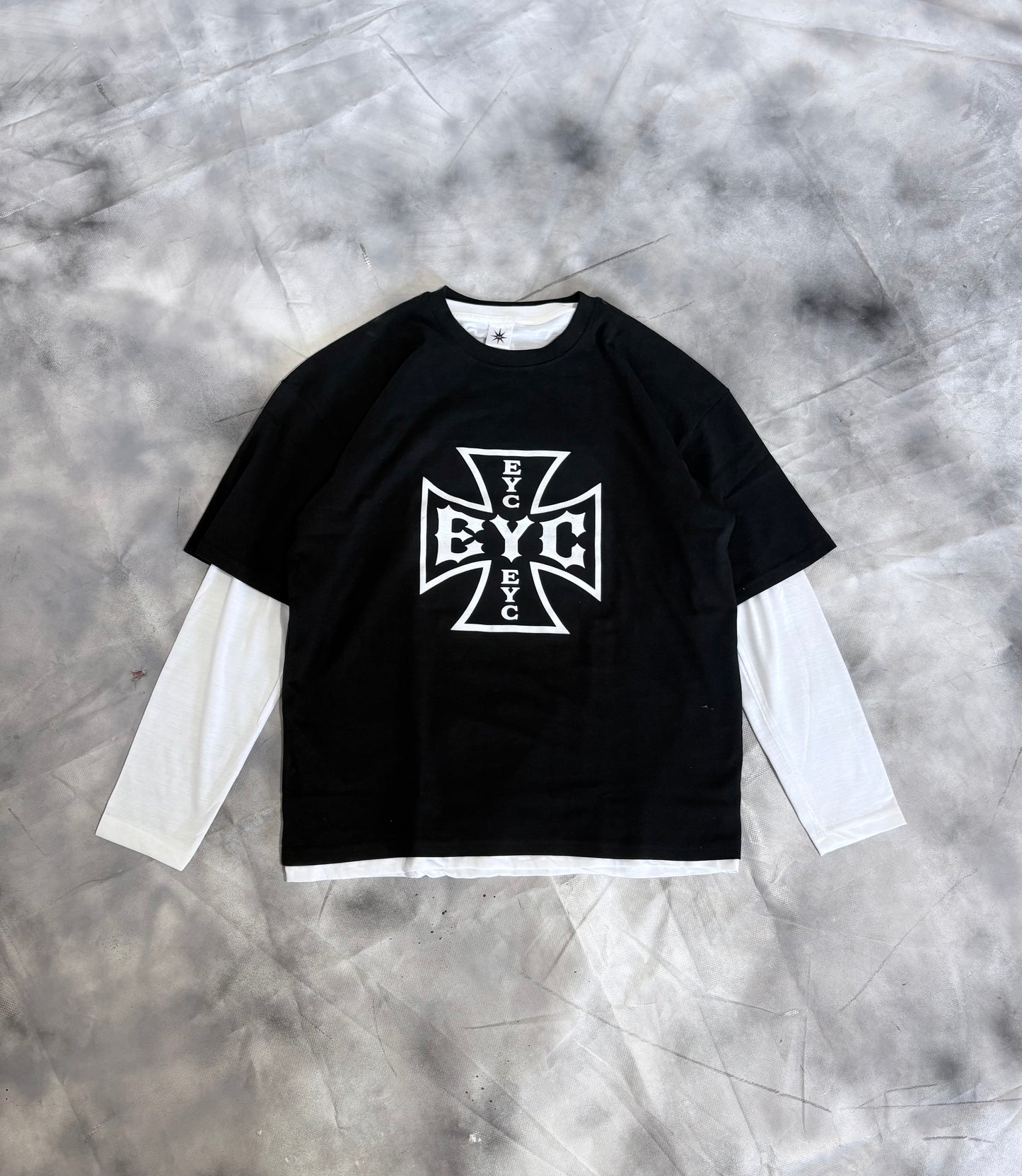 Eye Tee – CROSS LONGSLEEVE