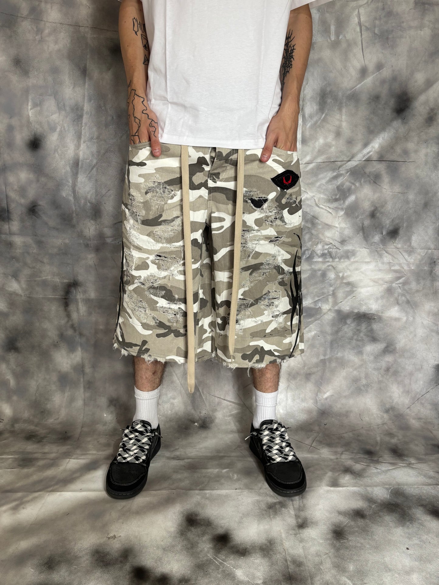 Jorts – WHITE CAMO TRIBAL