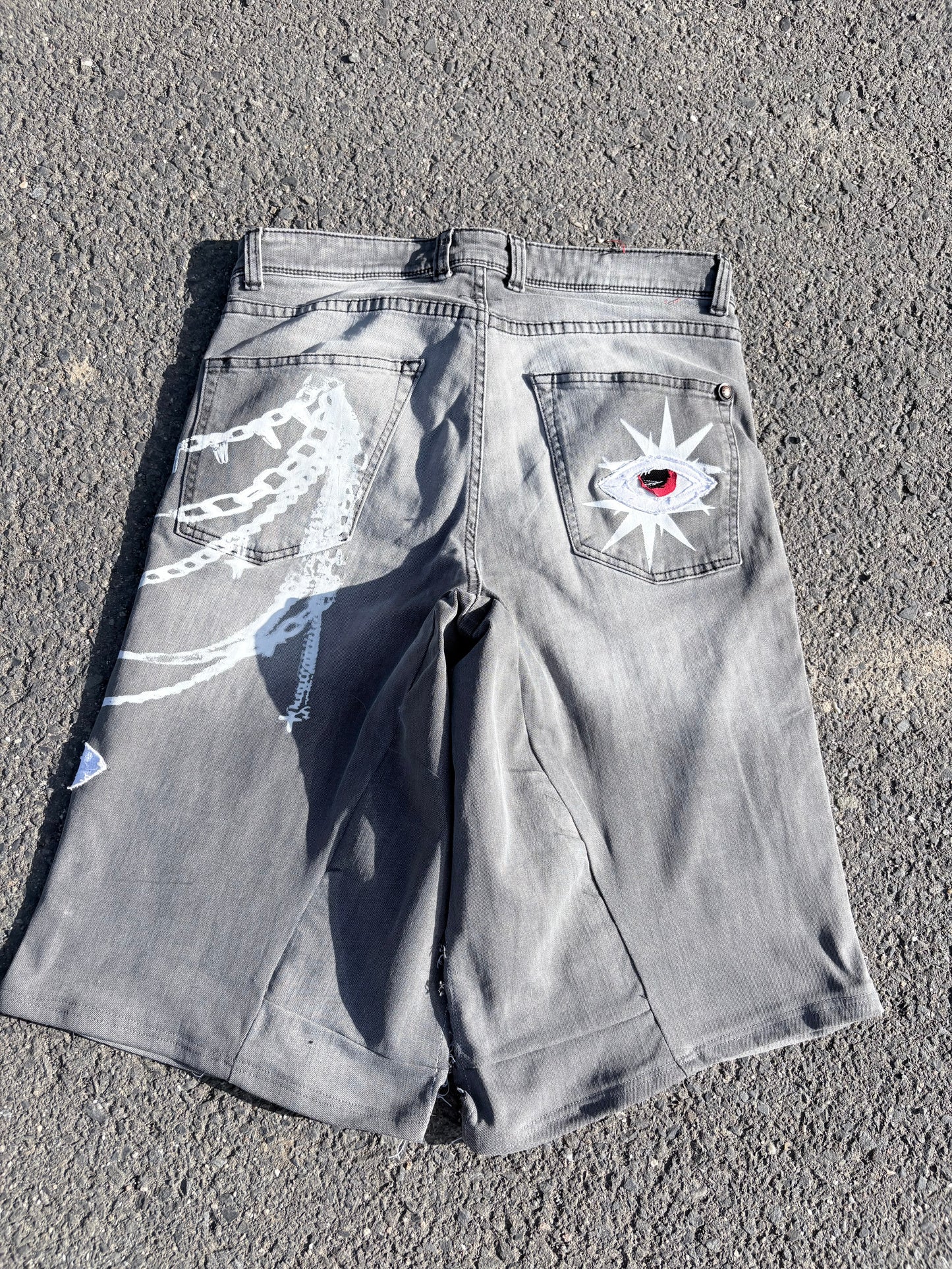 EY¢ Chain Jorts – GRAY