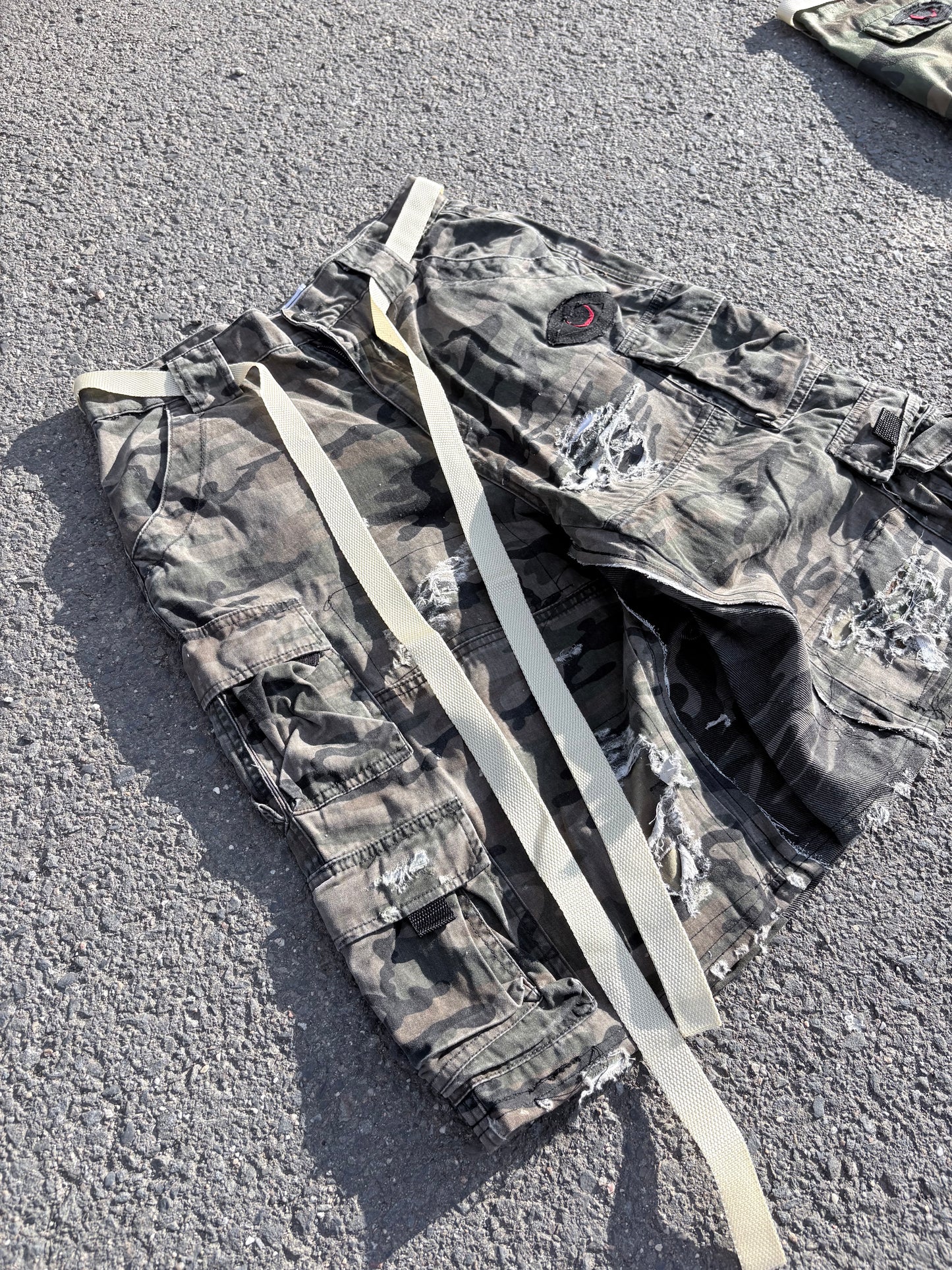 EY¢ Jorts – MUDDY CAMO