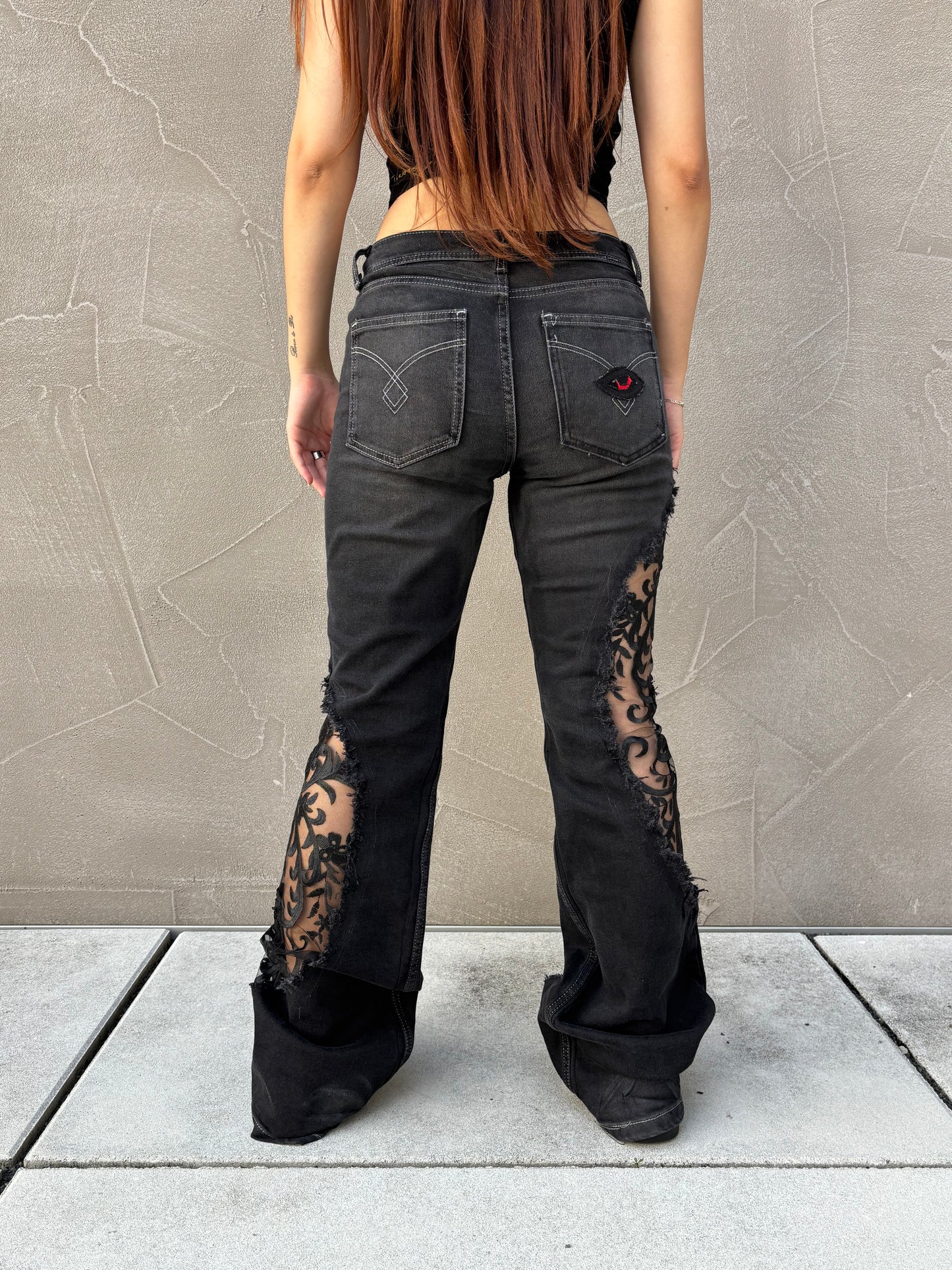 EY¢ Lace Jeans – BLACK