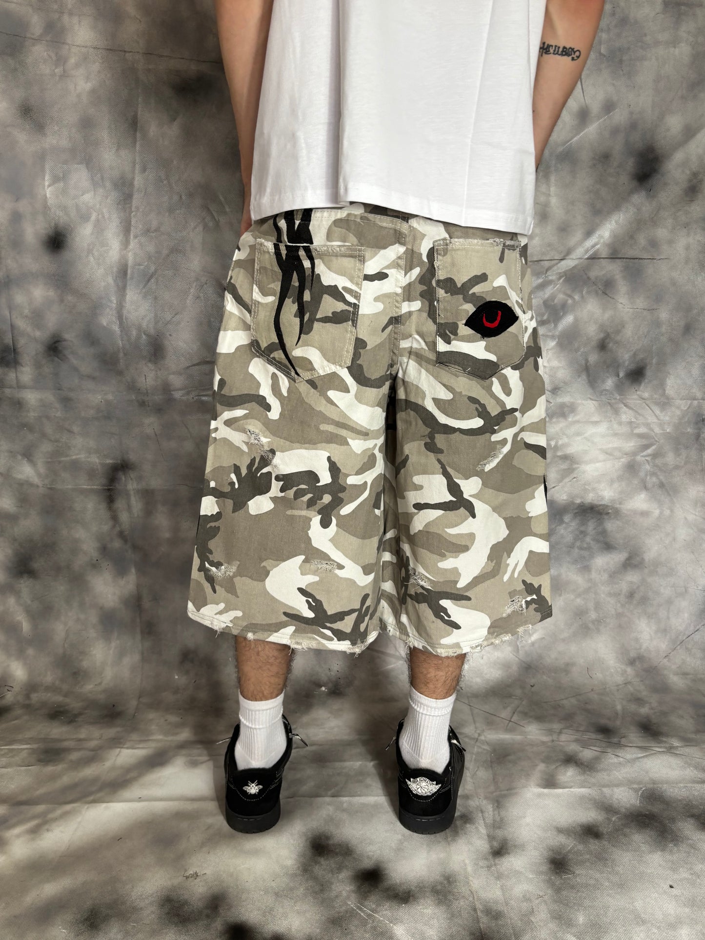 Jorts – WHITE CAMO TRIBAL