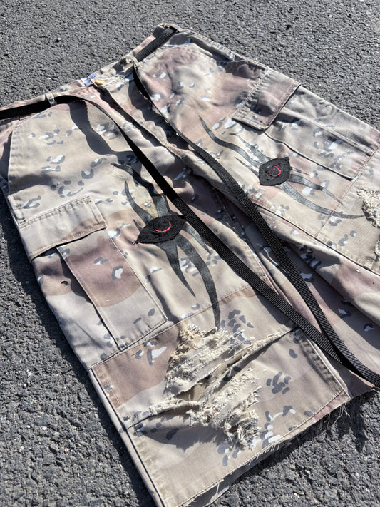 EY¢ Jorts – DESSERT CAMO