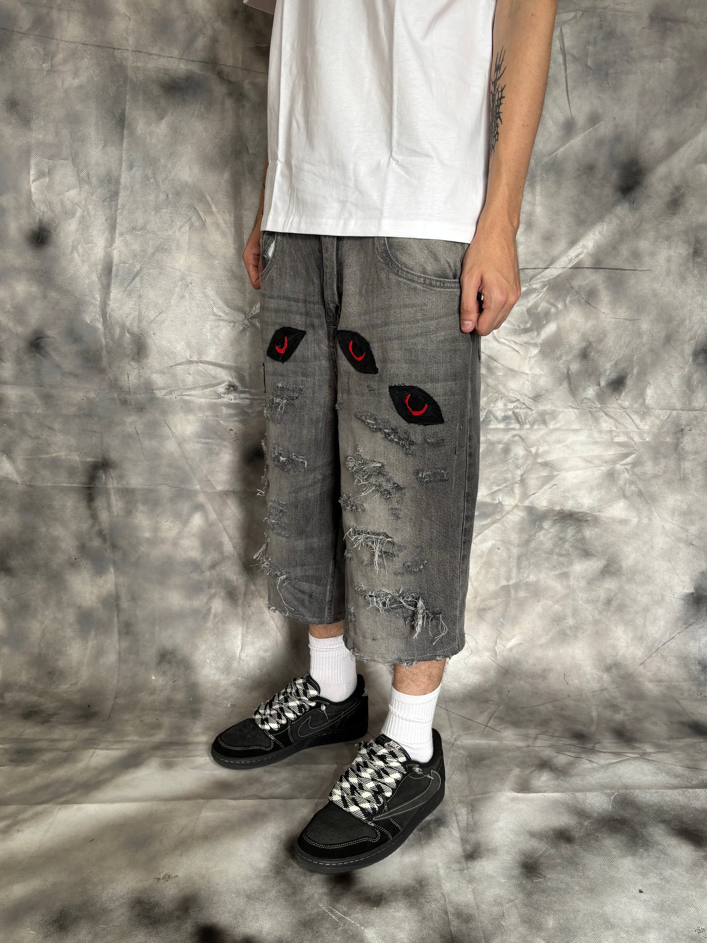 Jorts – EYES