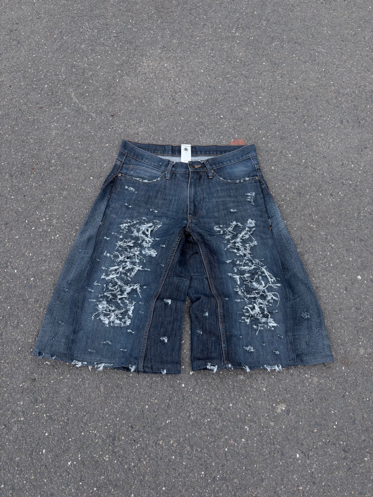 EY¢ Jorts – NAVY