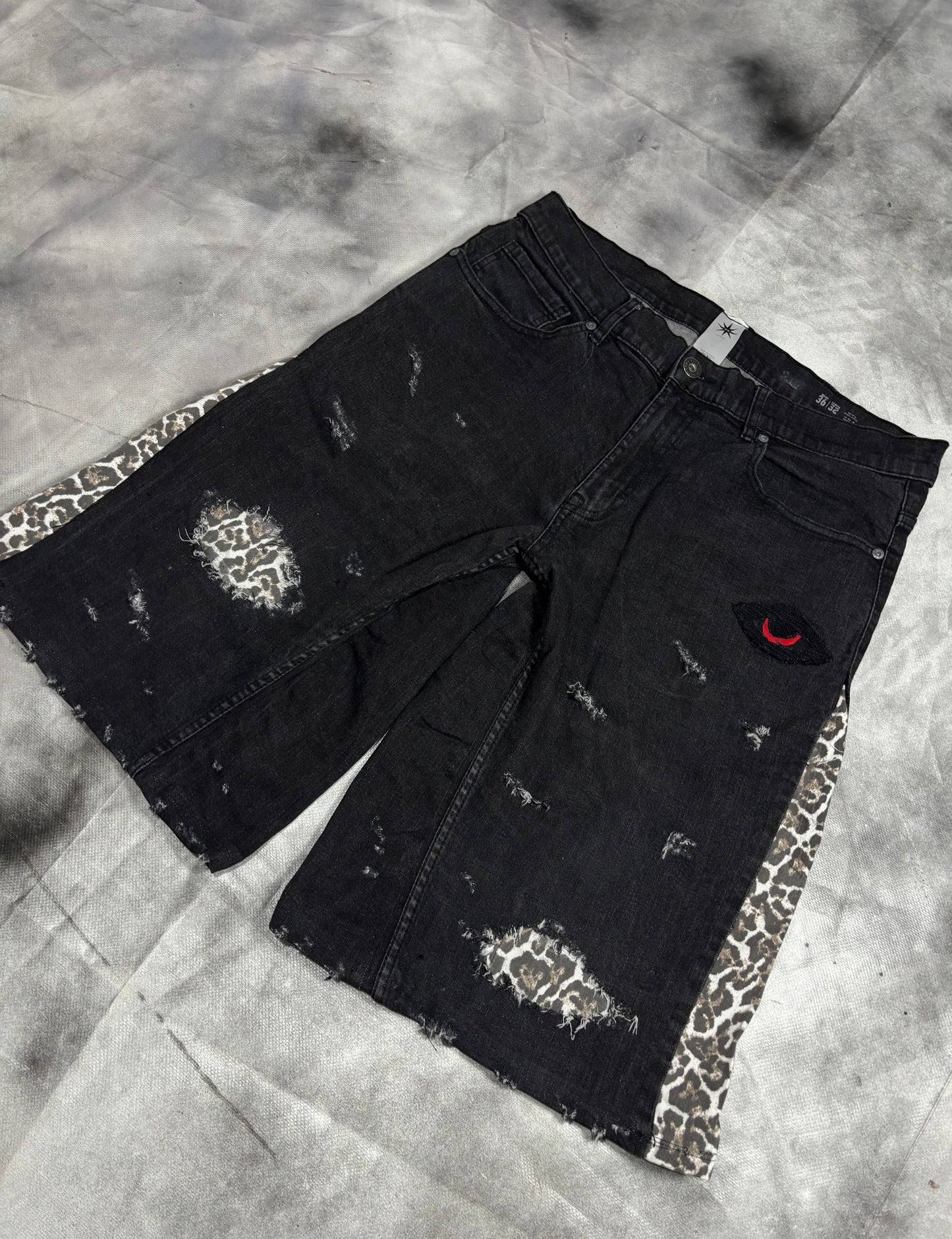 Jorts – LEOPARD